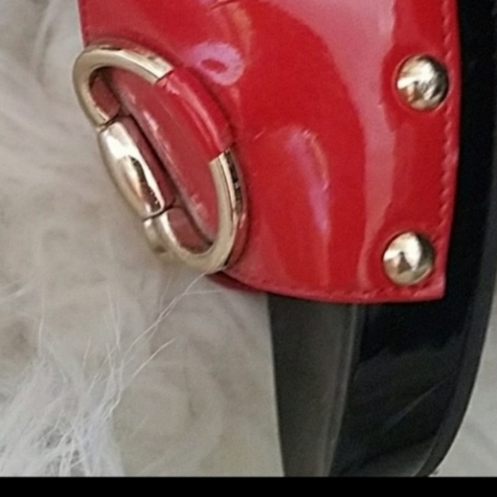 AUTHENTIC GUCCI HEELS.